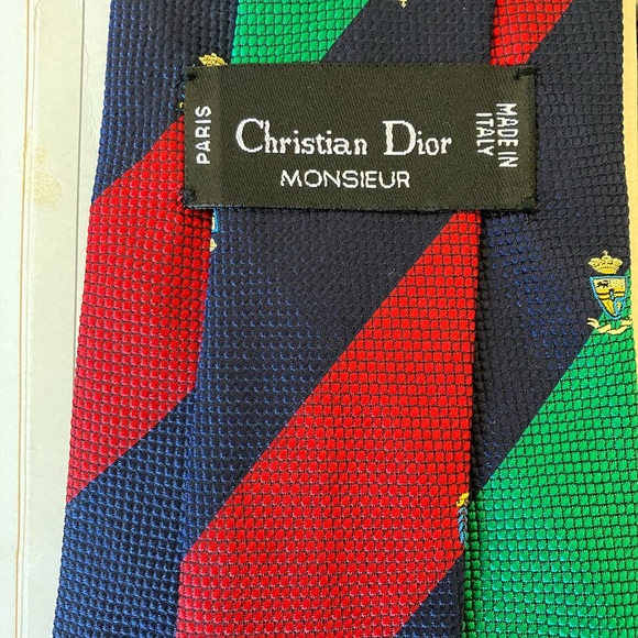 Tie - Picture 1 of 6